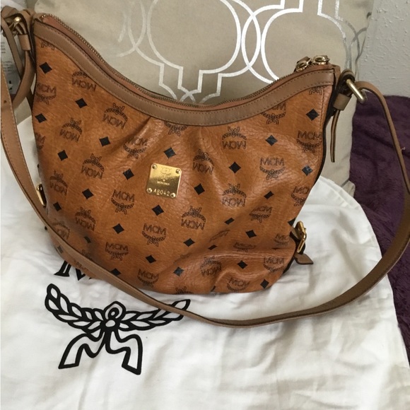 MCM Vistas Cognac Large Shoulder Bag With MCM Lock & Key - Picture 1 of 13